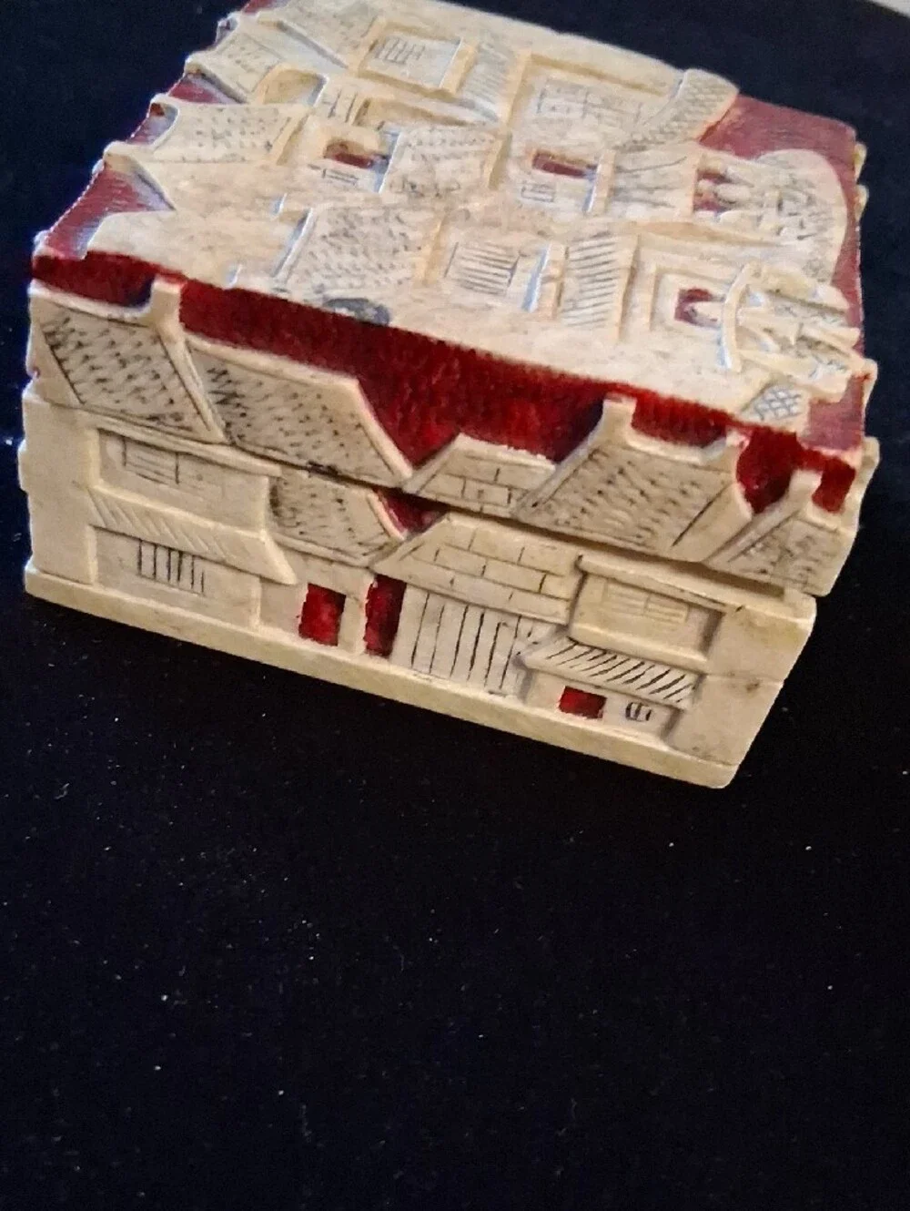 Vintage Handcarved Vietnamese Soapstone Trinket Box